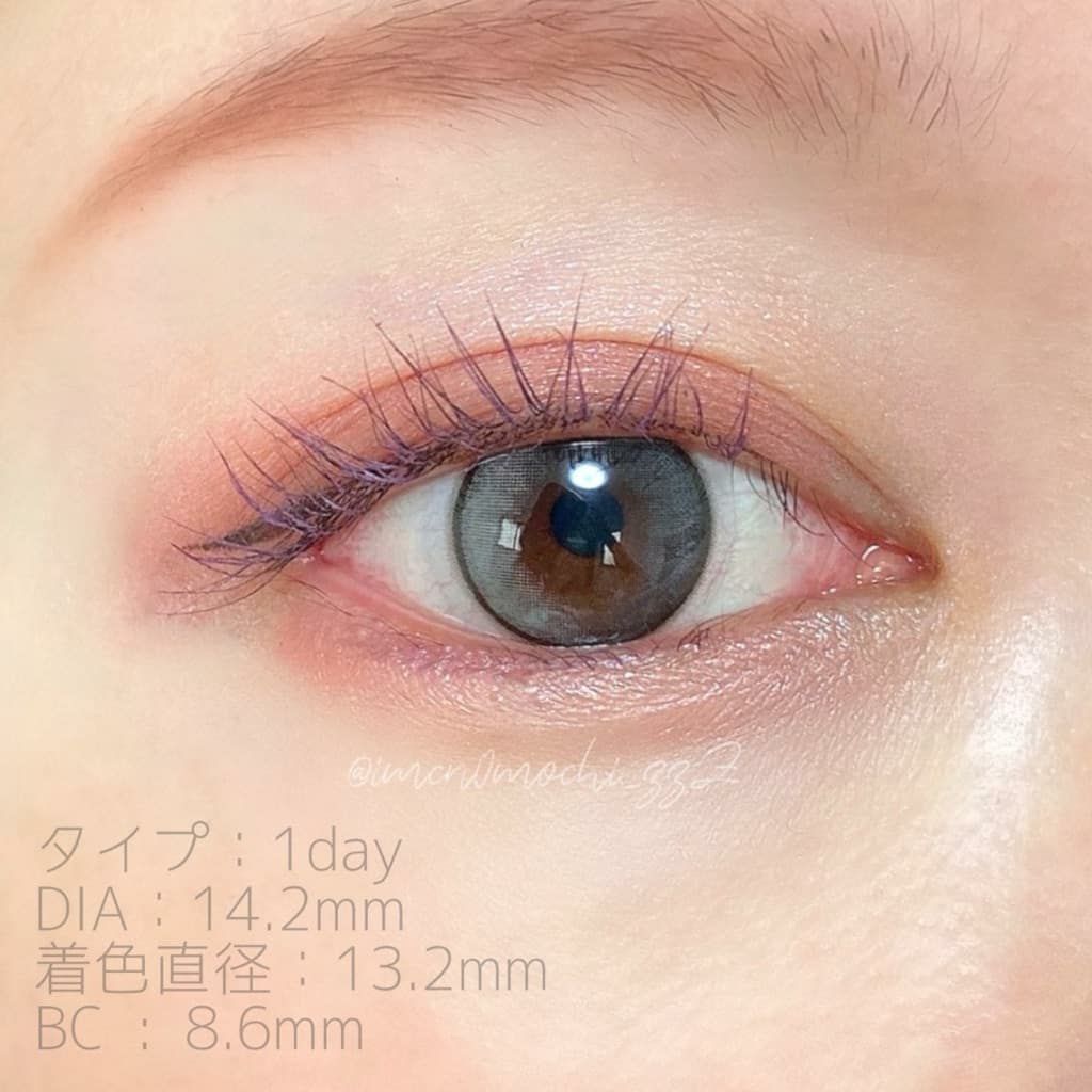 モラク　ドーリッシュグレー　装用画像