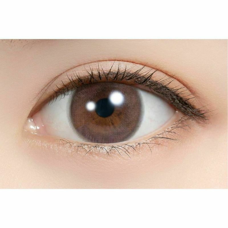 フェリアモ　ワンデー　カラコン　装用画像