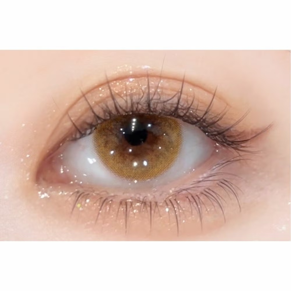 シェリール バイ ダイヤ　バニラベージュ　装用画像