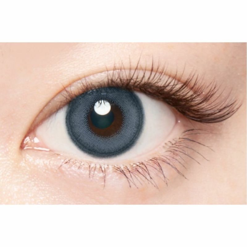 エンジェルカラー (AngelColor) カラコン - 益若つばさ スワンブルー 装用画像