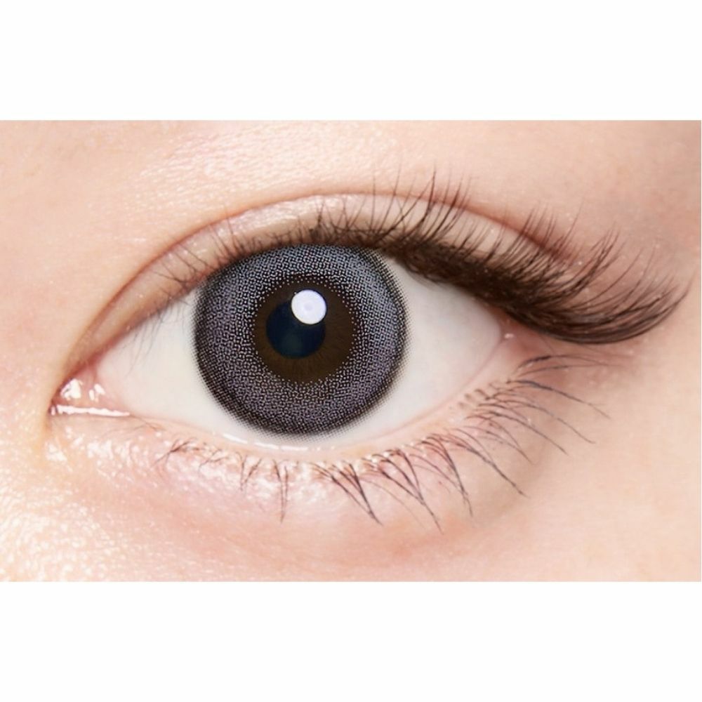 エンジェルカラー (AngelColor) カラコン - 益若つばさ スワングレー 装用画像