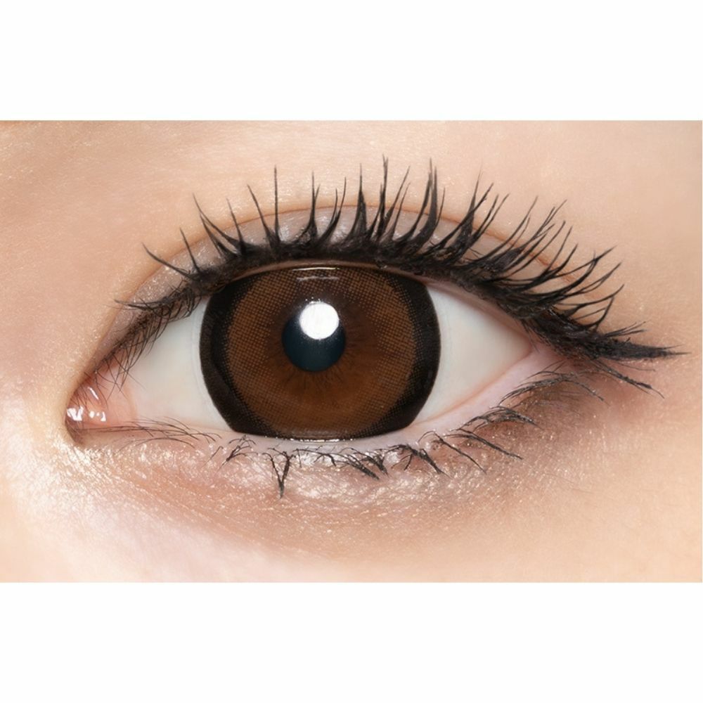 ラヴェール (loveil) カラコン - 倖田來未  [1day] [乱視] ラヴェール ブラックビジュー 装用画像