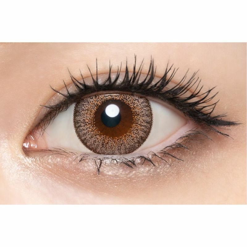 ラヴェール (loveil) カラコン - 倖田來未 [1day] [乱視] ラヴェール キャラメルグロー 装用画像